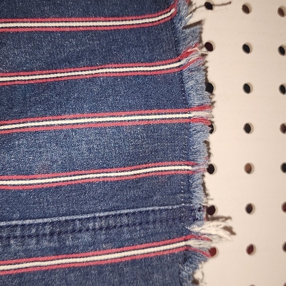 American Eagle Outfitters Stretch Denim High Rise Mini 10 Skirt Distressed - Picture 10 of 10